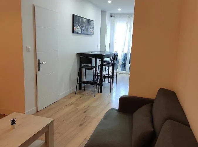 Moderne Et Chaleureux Duplex En Centre-Ville